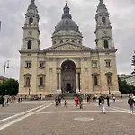 Gold Pearl 2 At St Stephen' S Basilica Lejlighed Budapest