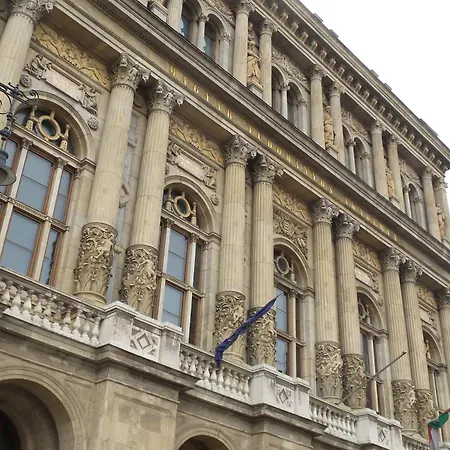 Apartmán Gold Pearl 2 At St Stephen' S Basilica *
