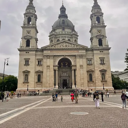 Gold Pearl 2 At St Stephen' S Basilica Apartmán Budapešť
