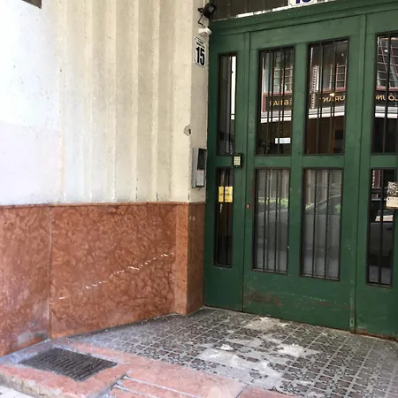 Gold Pearl 2 At St Stephen' S Basilica Budapešť