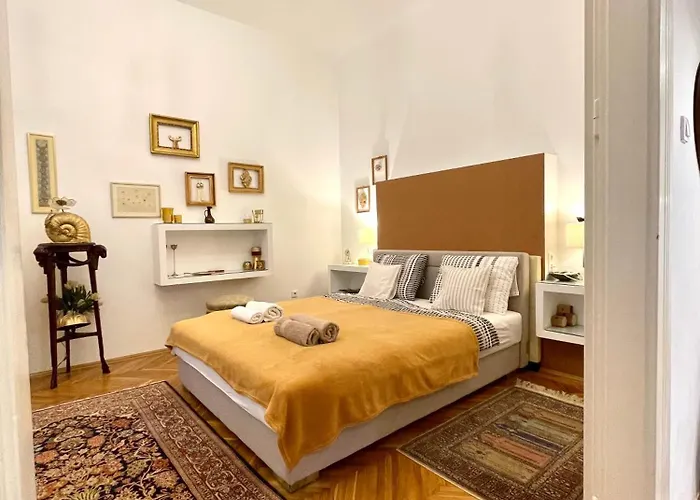 Appartamento Gold Pearl 2 At St Stephen' S Basilica Budapest