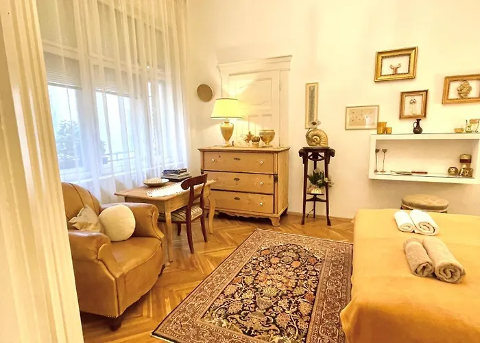 Appartamento Gold Pearl 2 At St Stephen' S Basilica Budapest