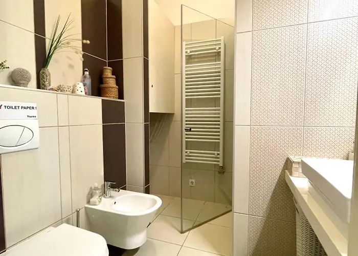 Gold Pearl 2 At St Stephen' S Basilica Appartamento *