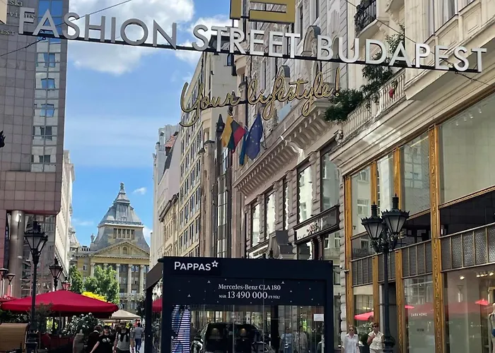 Gold Pearl 2 At St Stephen' S Basilica Appartamento