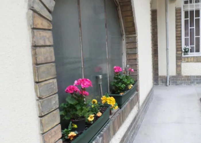 Gold Pearl 2 At St Stephen' S Basilica Appartamento *