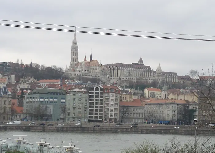 Gold Pearl 2 At St Stephen' S Basilica * Budapest