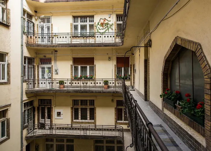 Gold Pearl 2 At St Stephen' S Basilica Appartamento *