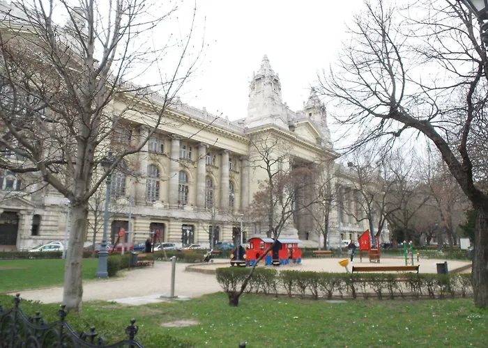Appartamento Gold Pearl 2 At St Stephen' S Basilica Budapest