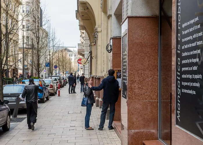 Appartamento Gold Pearl 2 At St Stephen' S Basilica Budapest