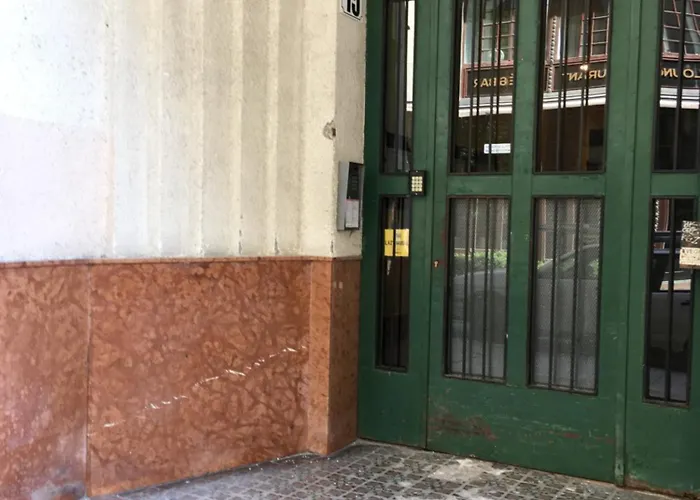 Gold Pearl 2 At St Stephen' S Basilica Budapest