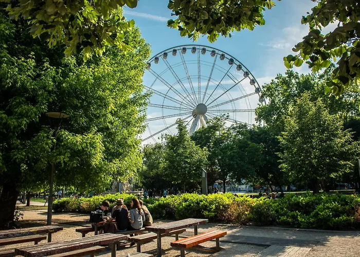 Gold Pearl 2 At St Stephen' S Basilica